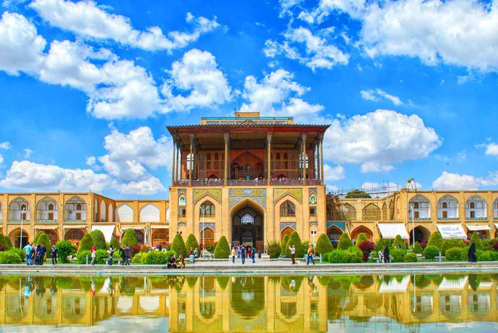 کاخ عالی قاپو